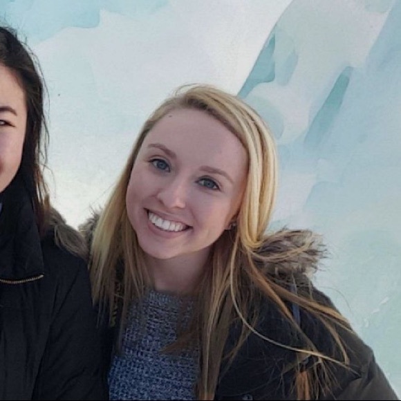 Meet your Posher, Sara - Picture 1 of 1